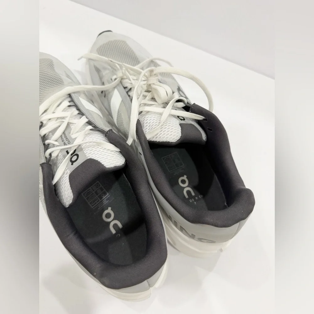 On Running running cloudsurfer